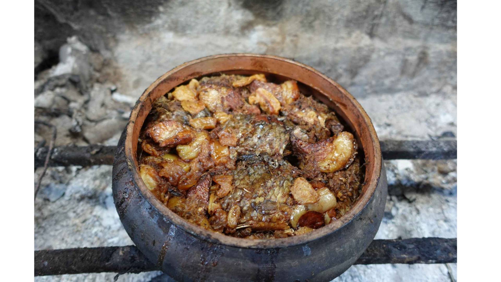 Niêu cá diếc 2kg